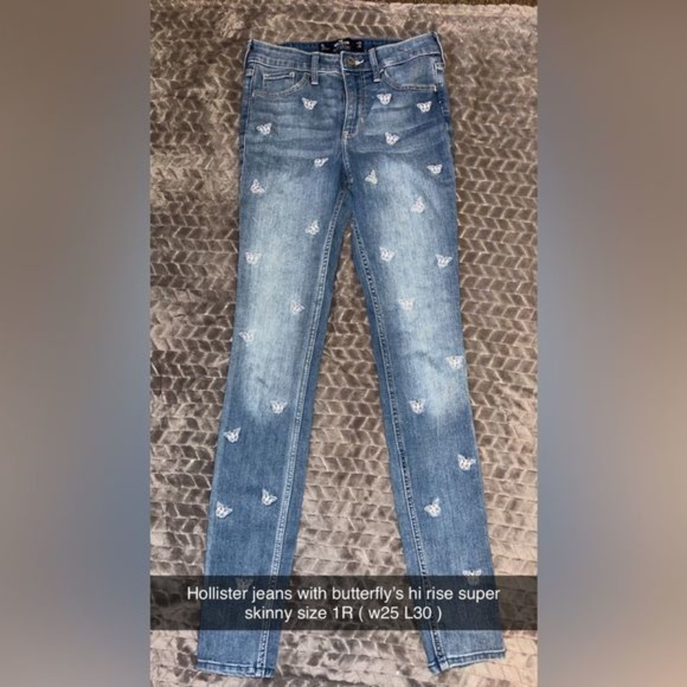Hollister jeans with butterfly’s‎